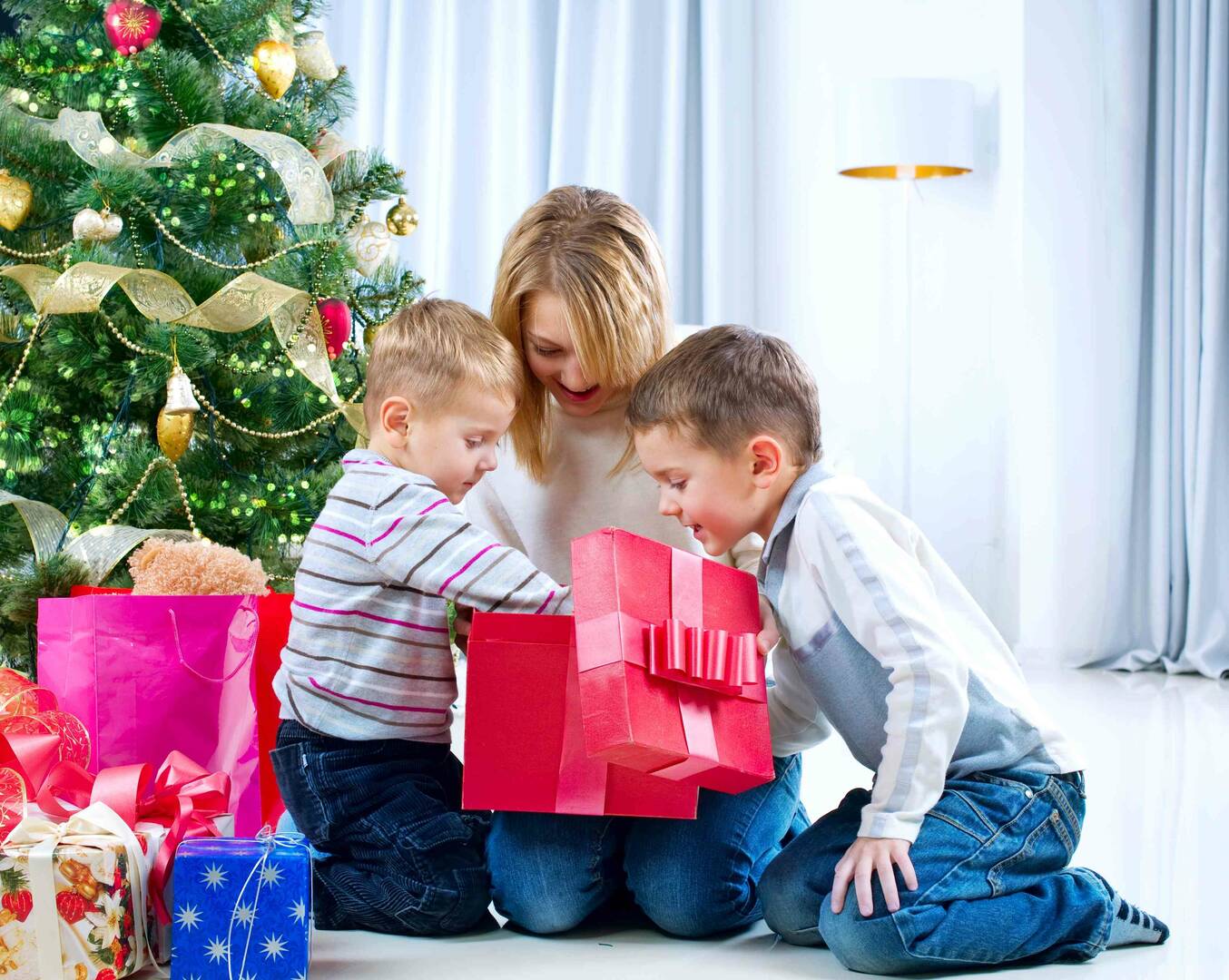 Website screenshot of Best Wishes Flowers & Gifts